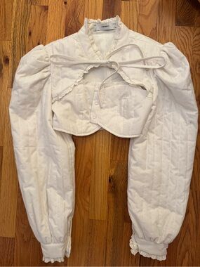 Simonett White Puff Sleeve Crop Top